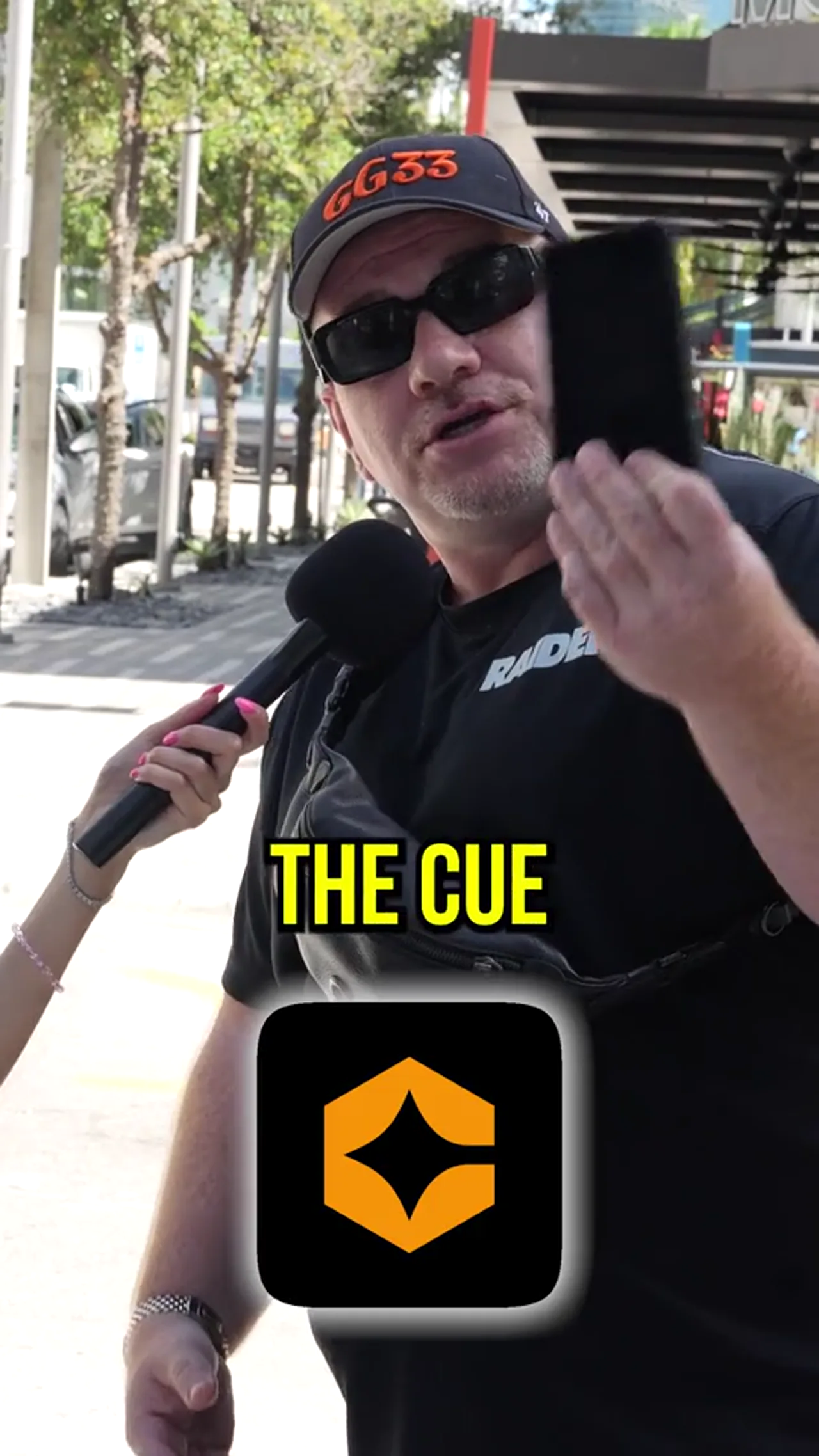 Cue